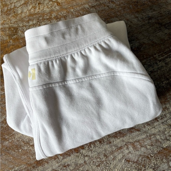 Lululemon Team Canada Relaxed Fleece High Rise Joggers size 4 - Picture 9 of 9